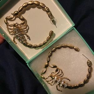 Scorpion dramatic hoop earrings